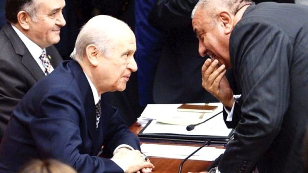 Bahçeli ve Türkeş Muhabbetinin Ayrıntıları