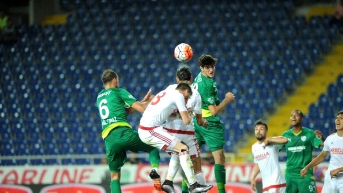 Bursaspor\'a Yeni Yıldız, 1 Sezonda 27 Gol