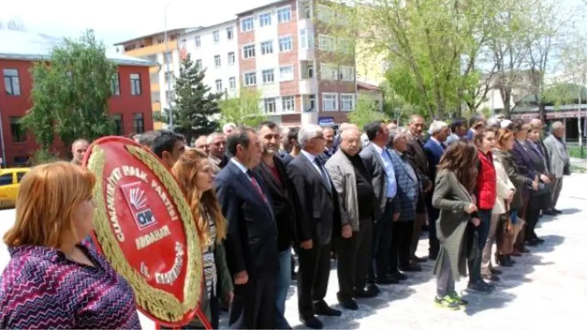 CHP Çelek Koydu, Polis Kaldırdı