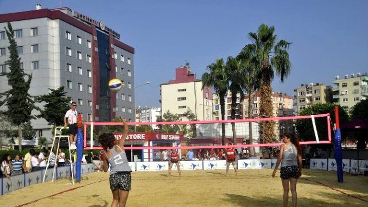Forum Mersin\'de Plaj Voleybolu