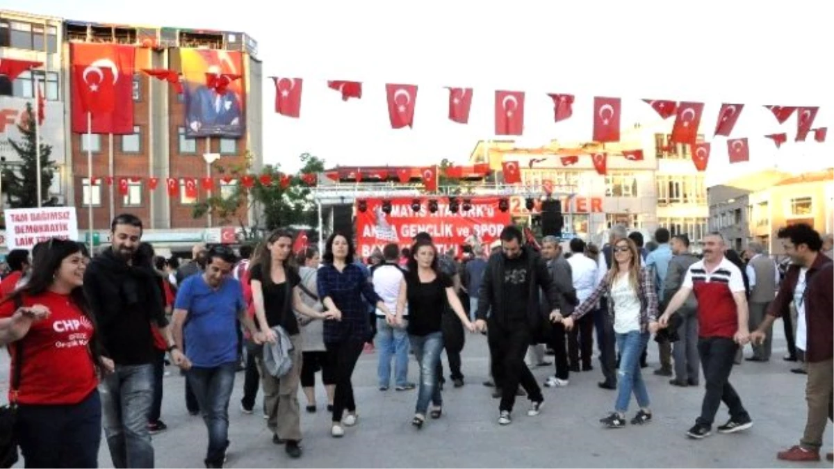 Gebze\'de 19 Mayıs Gençlik Yürüyüşü Düzenlendi