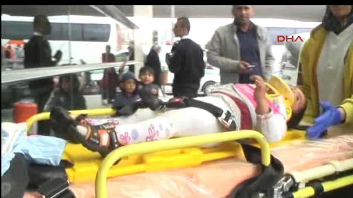 Kayseri - Merdivenden Yuvarlanan Suriyeli Küçük Kız Yaralandı