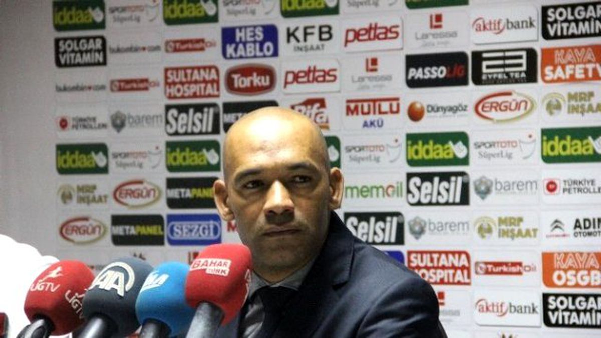 Morais: "Oyuncularım Sanki Sahada Tatili Düşünüyorlardı"