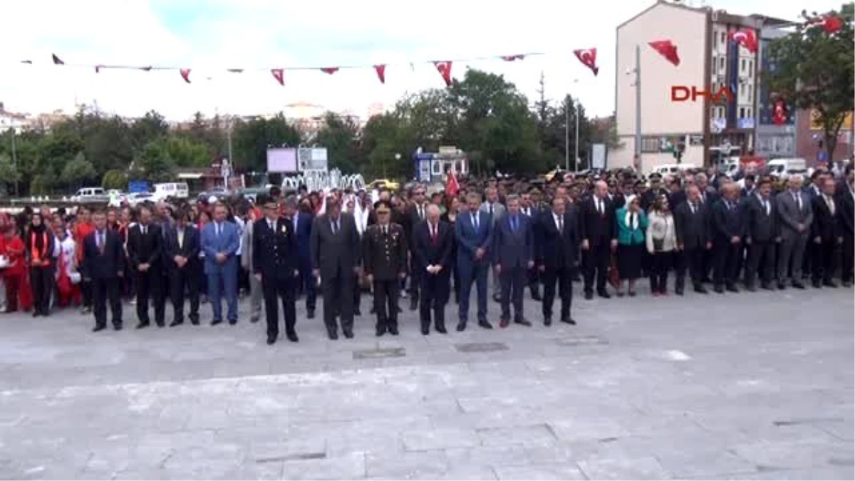 Nevşehir 19 Mayıs Atatürk\'ü Anma Gençlik ve Spor Bayramı Kutlandı