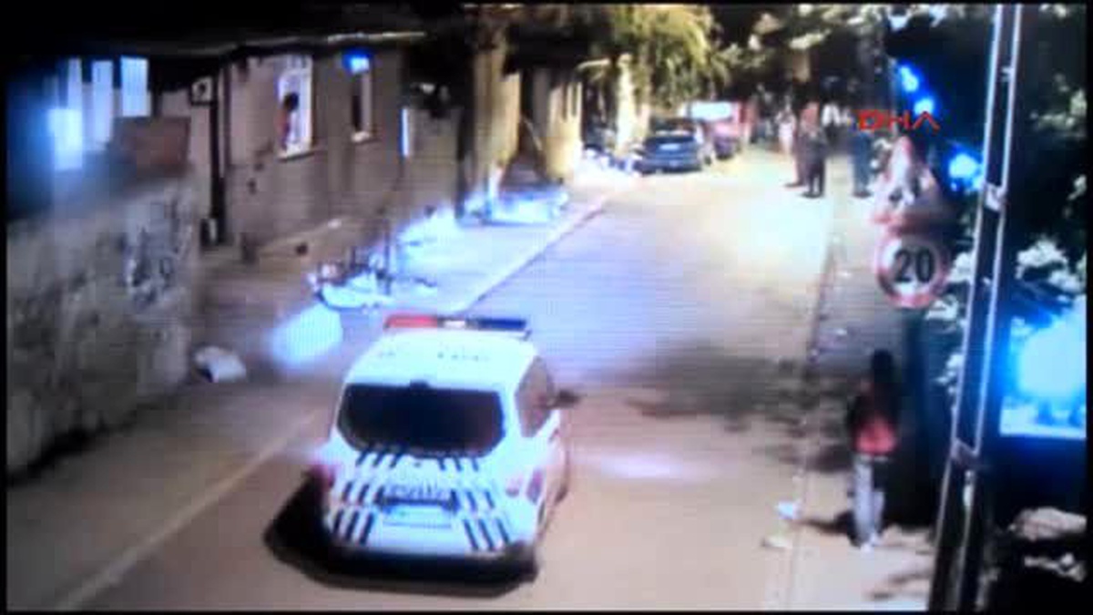 Roman Vatandaşlar Arasındaki Kavga Güvenlik Kamerasında