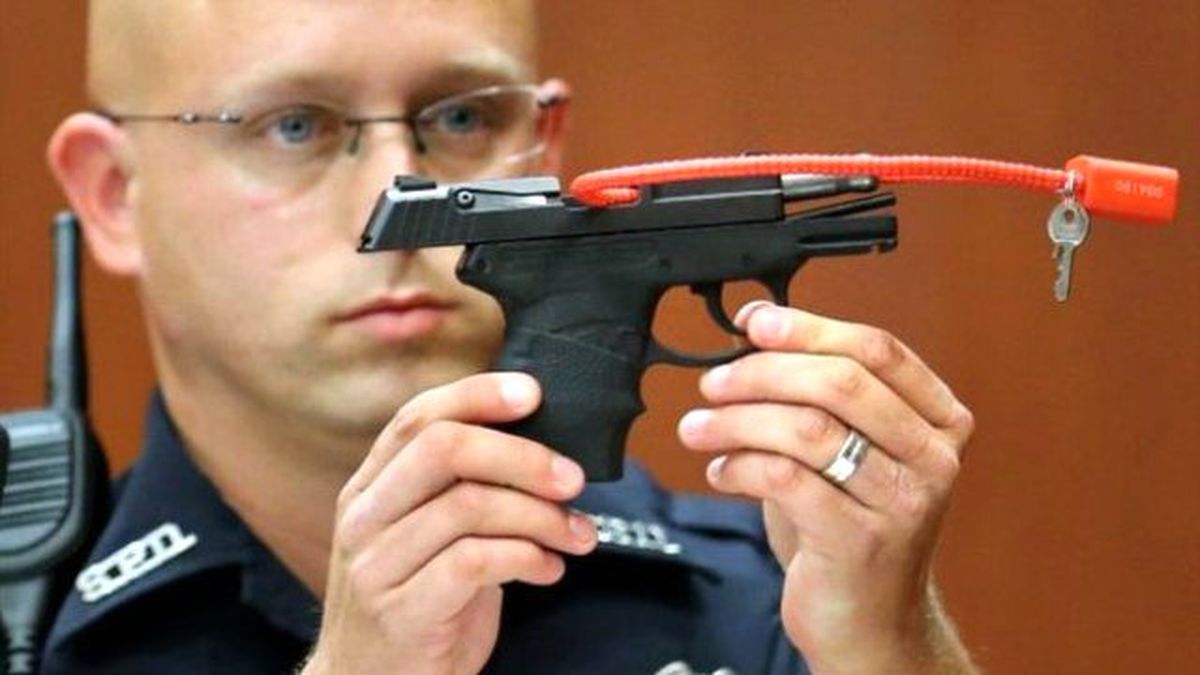 Trayvon Martin\'i Öldüren Silah Açık Artırmada Satıldı