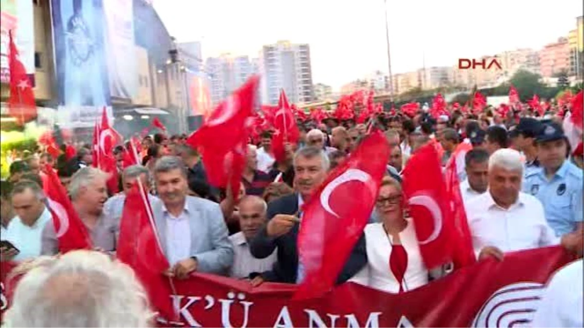 Adana Türk Bayraklarıyla Yürüdüler