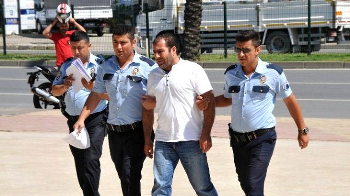 Alanya\'da Yerel Televizyon Kanalı Sahibine Saldıran Zanlı Yakalandı
