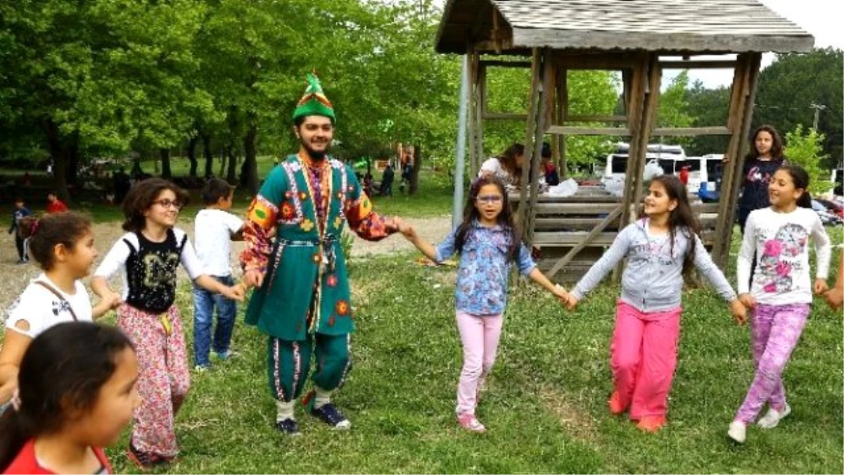 Bilgi Evi Öğrencilerinin Piknik Keyfi