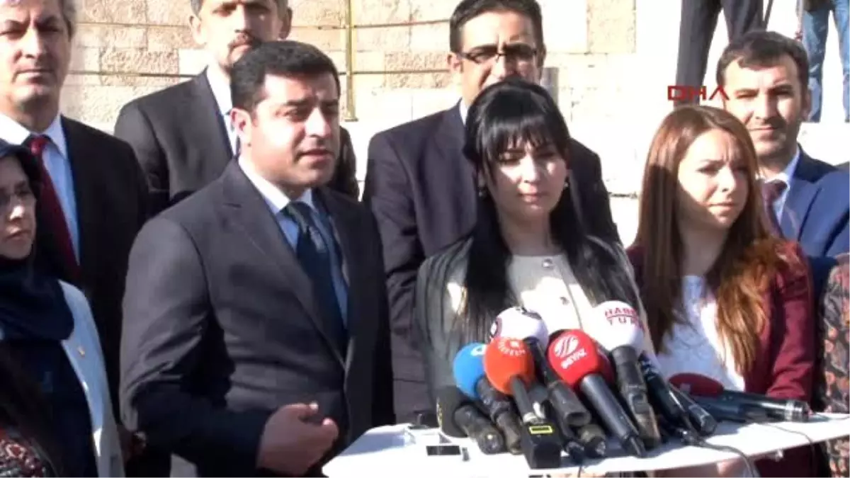 Demirtaş: ya Tutuklama Çıkaracaksınız ya Yakalama ya Zorla Getirme