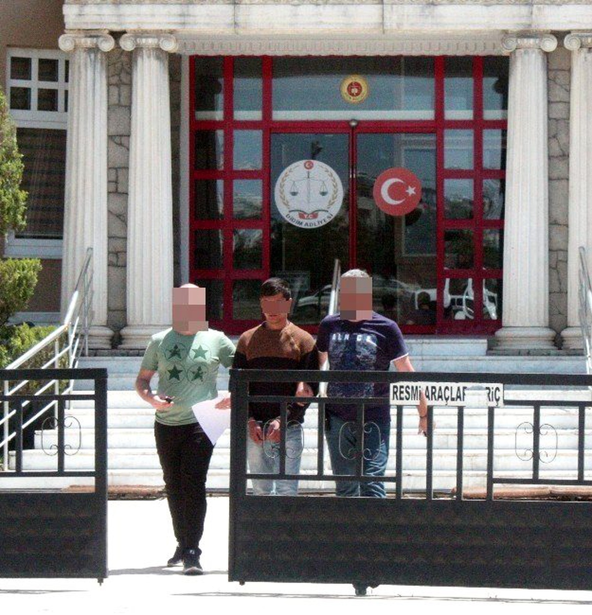 Didim\'de Hırsızlık Yapmaya Çalışan Şahıs Polis Tarafından Yakalandı