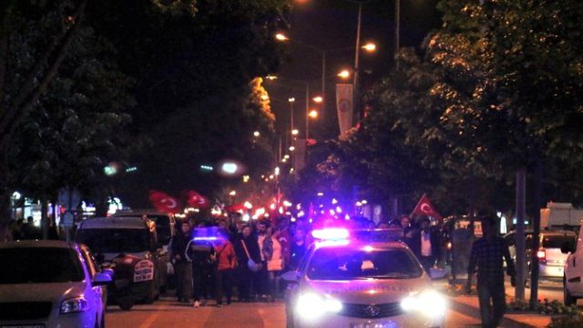 Fener Alayında Gençlik, Teröre Tepki Gösterdi