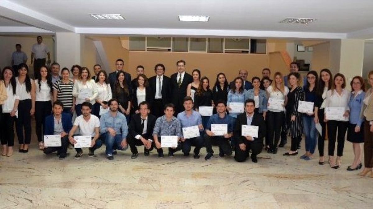 Geleceğin İnsan Kaynakları Uzmanları Sertifikalarını Aldı