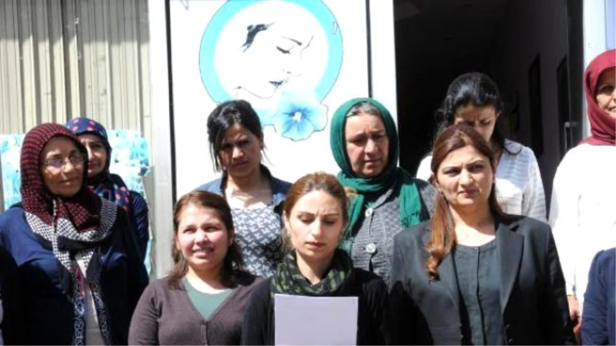 Hakkari\'de Kadınlar Taciz ve Tecavüzü Protesto Etti