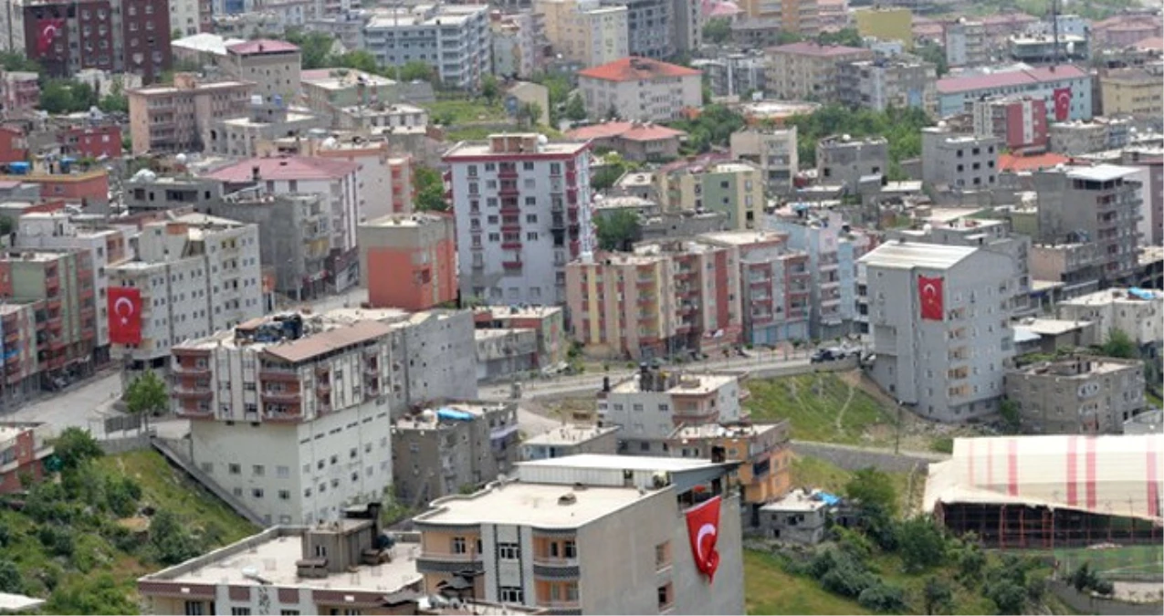 Şırnak\'ta Vatandaştan Operasyonlara Bayraklı Destek