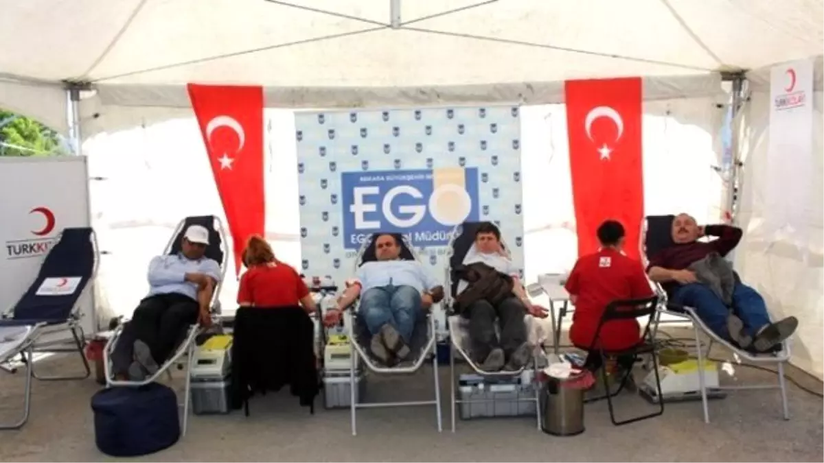 Ego Şoförlerinden Kan Bağışı