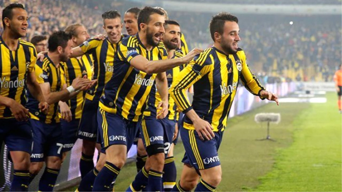 Fenerbahçe\'de Mehmet Topal ve Volkan Şen\'e Talip Var
