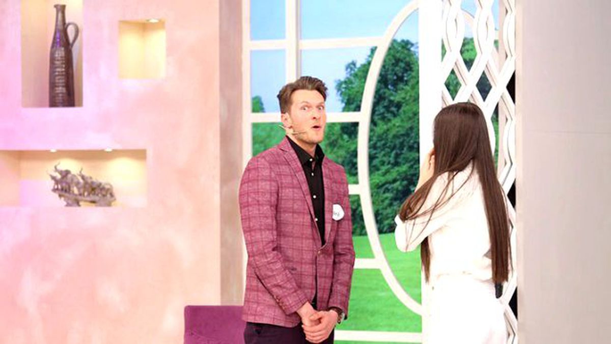 İzdivaç\'ta Bir İlk! Damat Adayı Talibini Görür Görmez Evlilik Teklif Etti