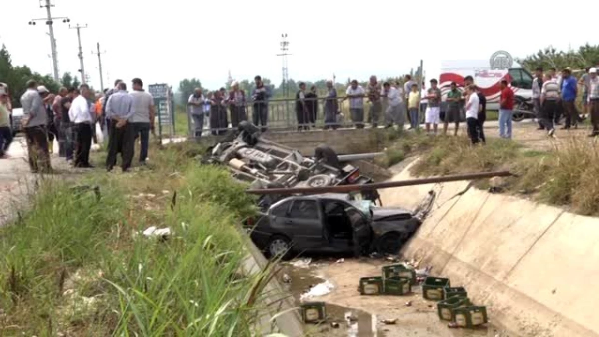 Mersin\'de Trafik Kazası: 2 Ölü, 3 Yaralı