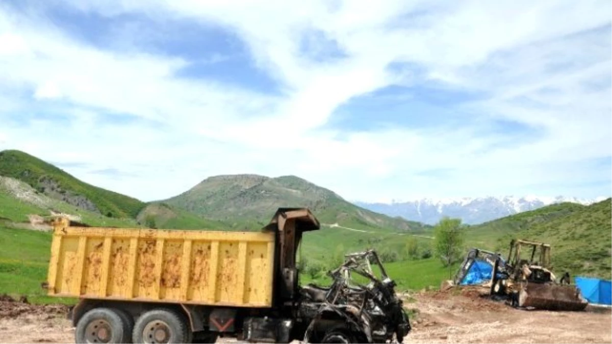 Pkk, Tunceli\'de Şantiye Bastı