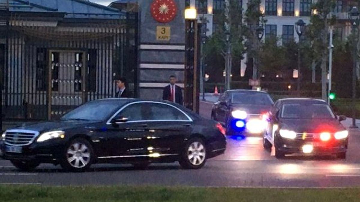 AK Parti Genel Başkanı Yıldırım Külliyeden Ayrıldı