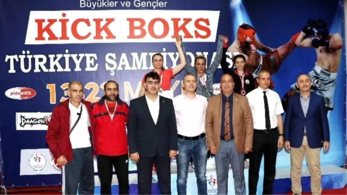 Bakan Kılıç\'tan, Şampiyonlara Tebrik