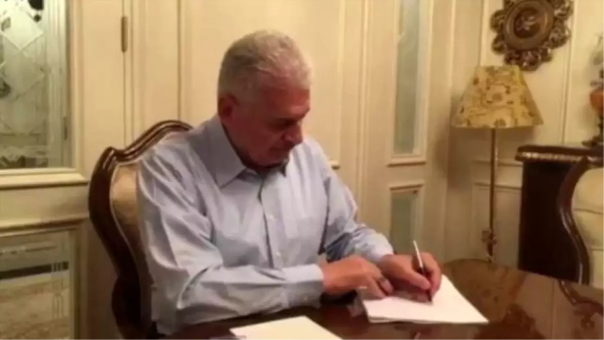 Binali Yıldırım Kongre Hazırlığını Sosyal Medyadan Paylaştı