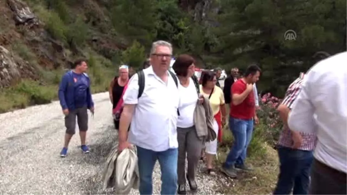 Cipin Baraj Gölüne Düşmesi Sonucu Kaybolan 3 Litvanyalı Turistin Cesetleri Bulundu