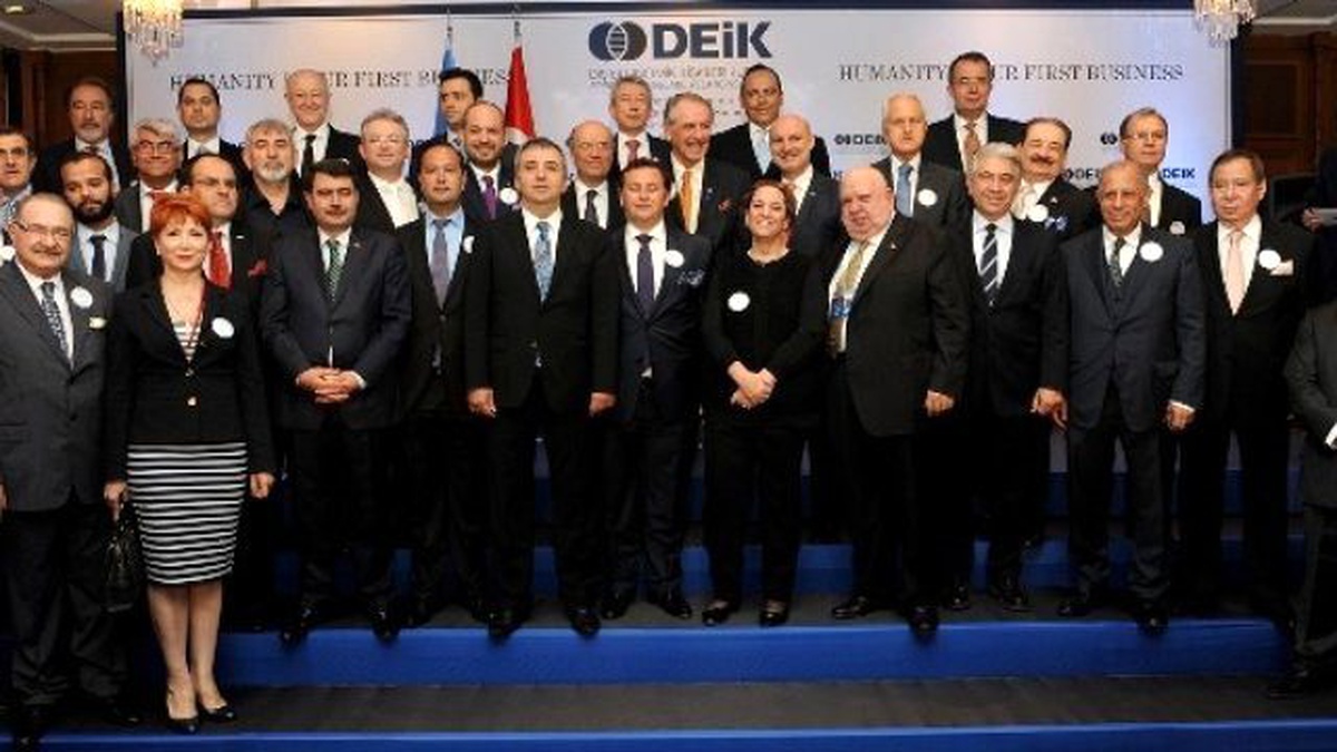 Deik: "İnsanlık Bizim Birinci İşimiz"