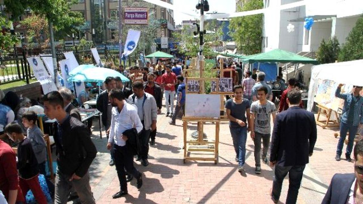 Sanat Şenliği\'ne Yoğun İlgi