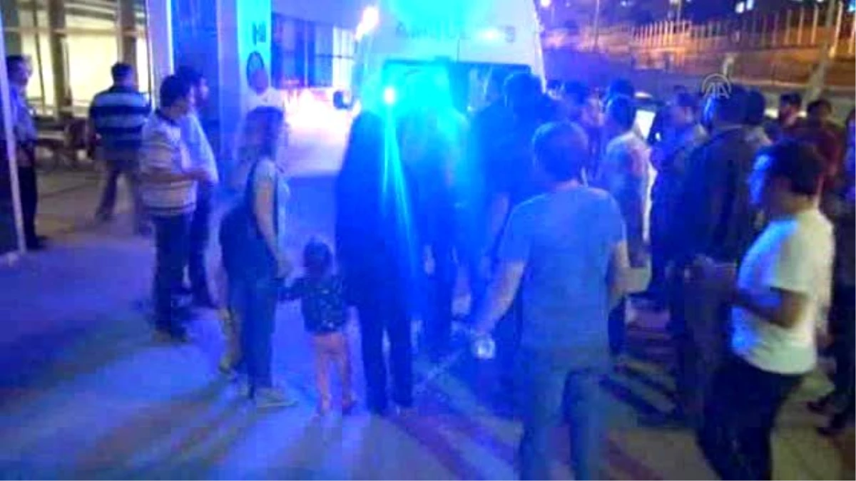 Siirt\'te Polis Aracı Kaza Yaptı: 2 Yaralı