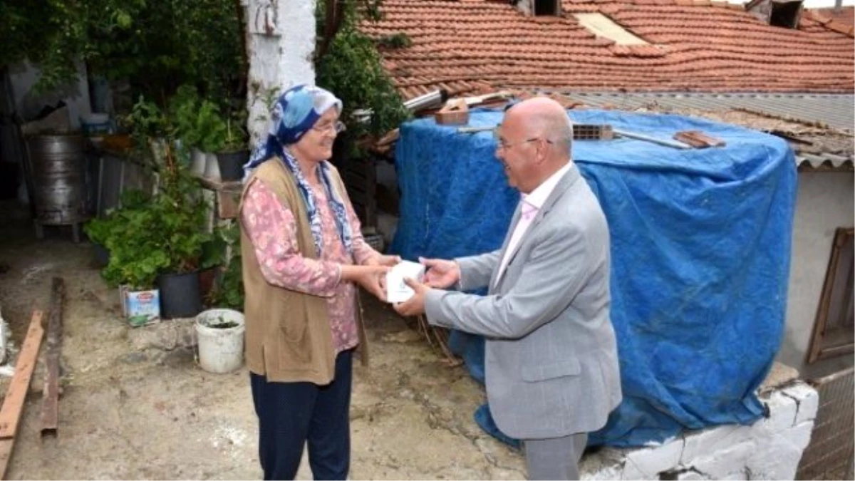 Süleymanpaşa Belediyesi Kandil Simidi Dağıttı