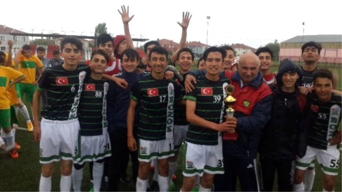 Bozokspor Futbol Kulübü U16\'da Yozgat Şampiyonu Oldu
