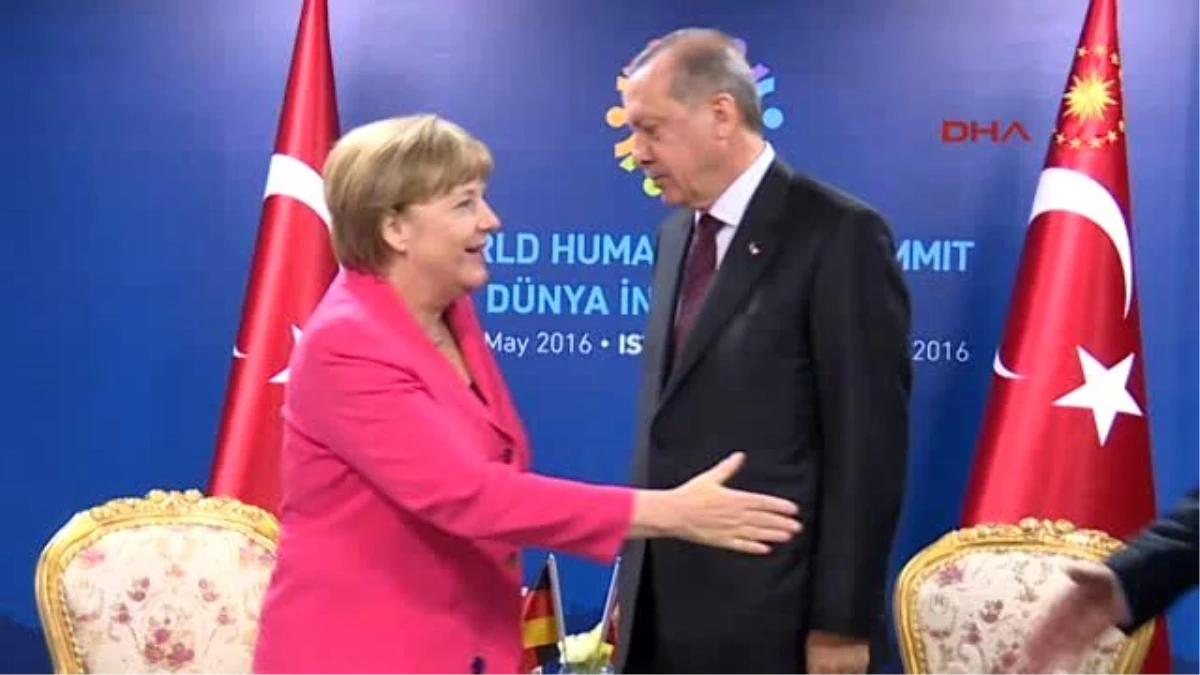 Merkel Türkiye Vize Serbestisi İçin Tüm Koşulları Yerine Getirmeli