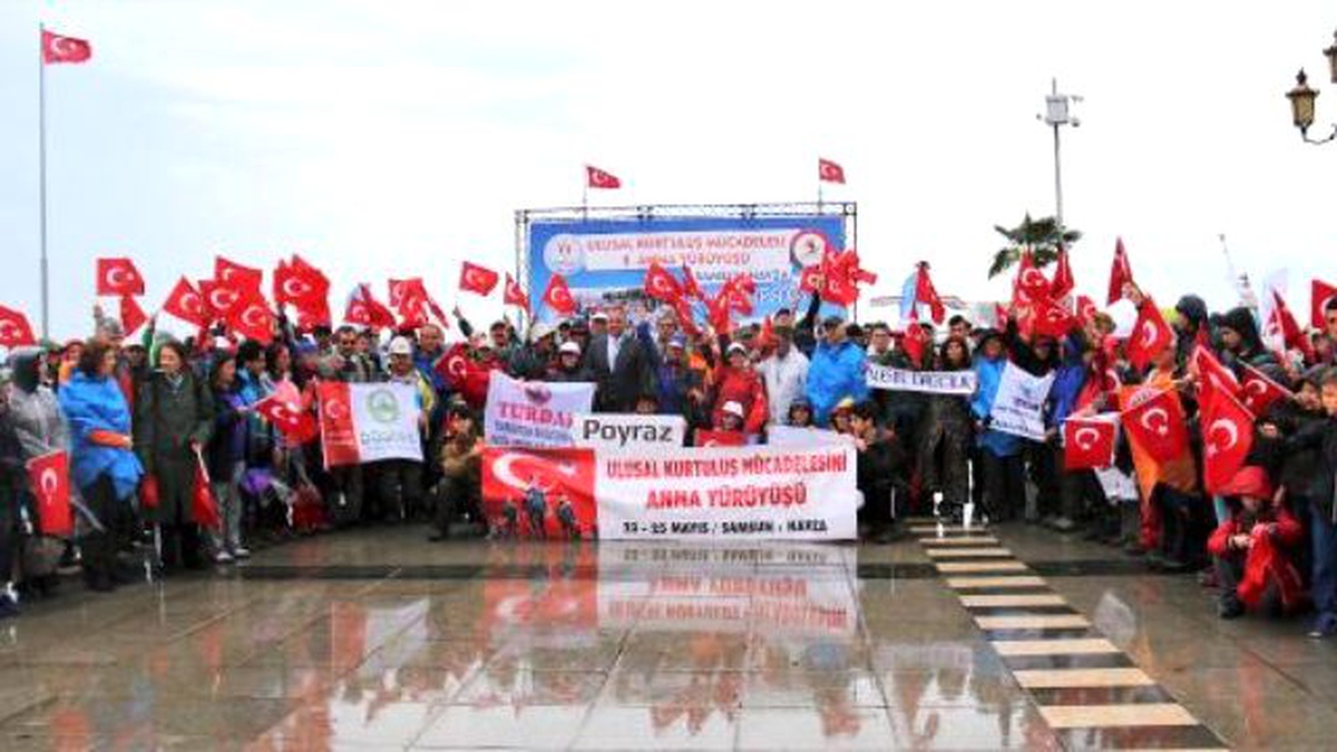 Samsun\'da Kurtuluş Mücadelesini Anma Yürüyüşü
