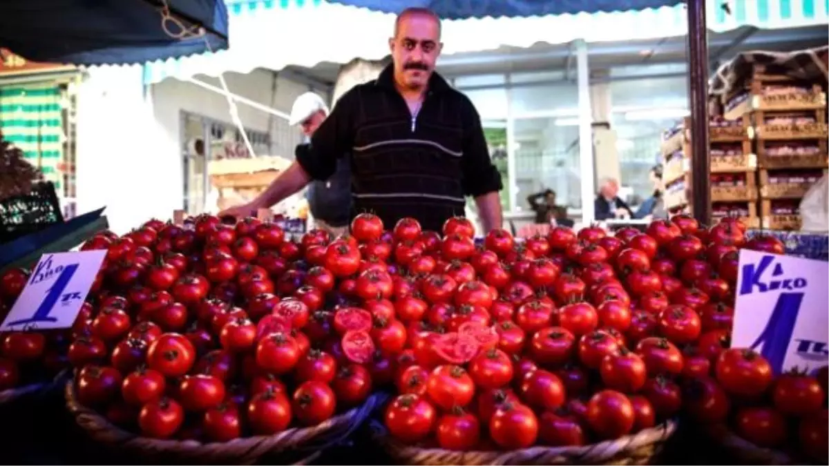 Sebze ve Meyvede Fiyatlar Yarıya Düştü