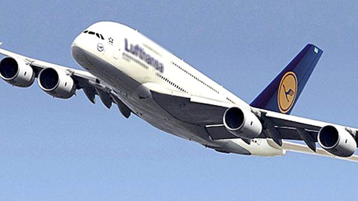 Sigara Krizi Tutan Adam 12000 Metredeki Uçağa Acil İniş Yaptırdı