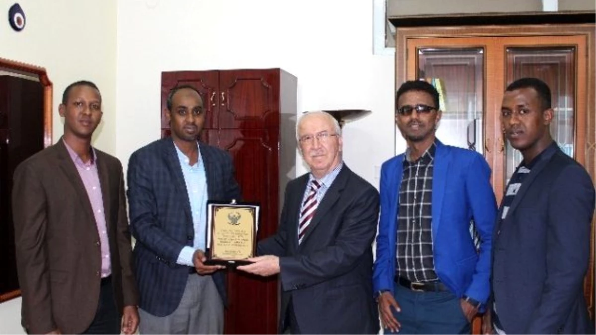 Somalinin Sesi Derneğinden, İhlas Vakfına Teşekkür