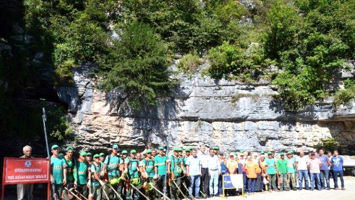 Trabzon Büyükşehir Belediyesi\'nin Projeleriyle Binlerce Kişi İstihdam Ediliyor