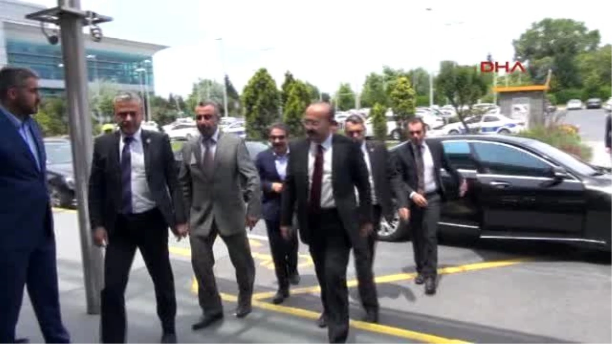 MKYK\'ya ve Kabineye Giremeyen Akdoğan\'dan İlk Yorum