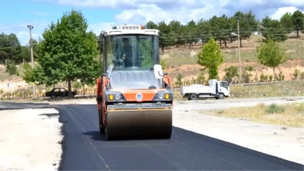 Asfalt Çalışmaları Devam Ediyor