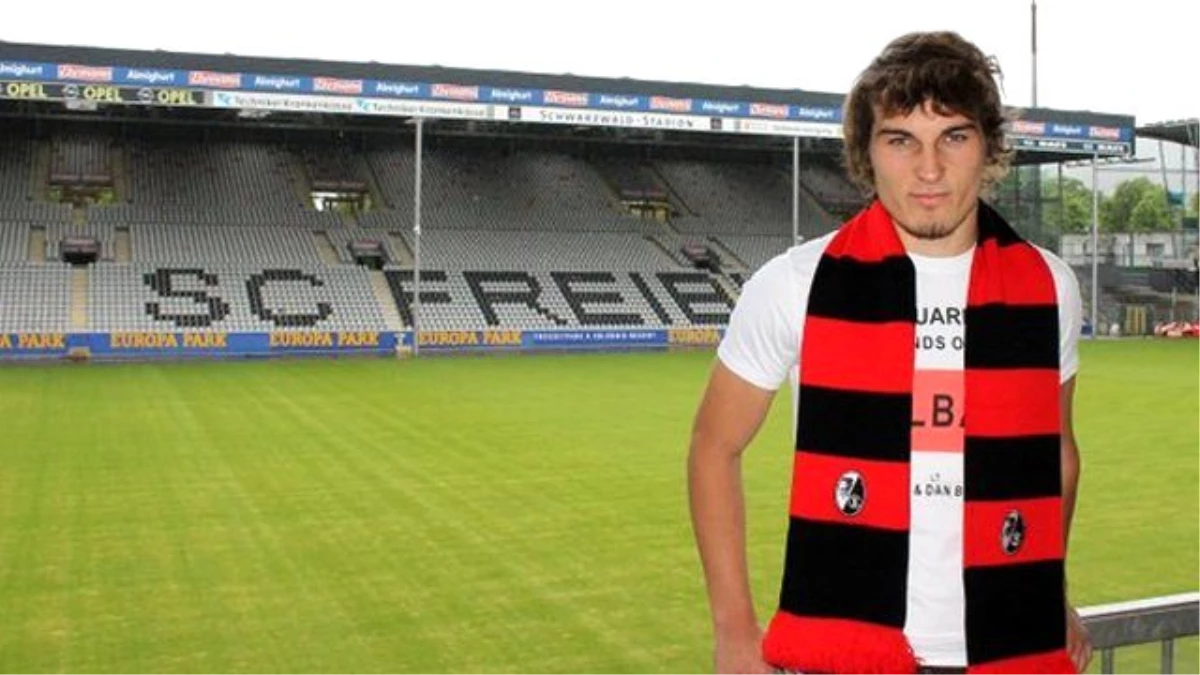 Çağlar Söyüncü, Doğum Gününde Freiburg'la Sözleşme İmzaladı