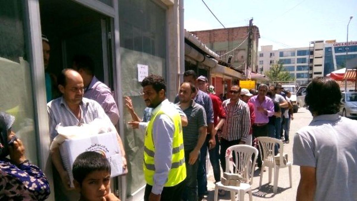 Hatay\'da Suriyeli Mültecilere 5 Bin Koli Gıda Yardımı