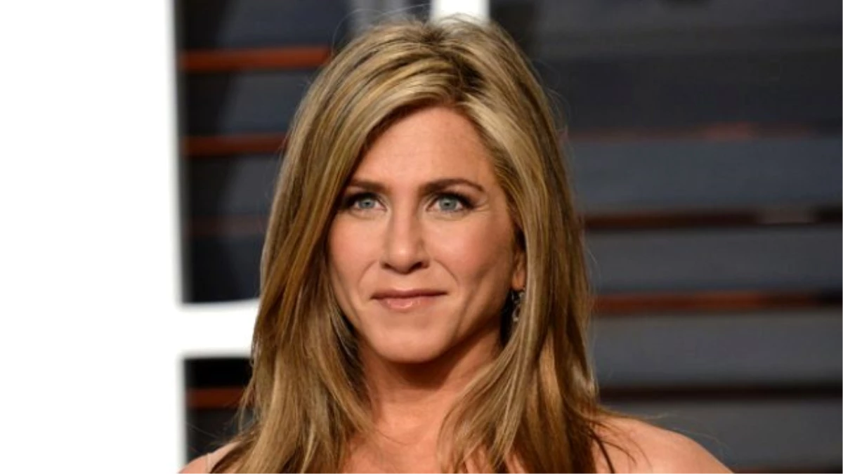 Jennifer Aniston Ölüm Döşeğindeki Annesini Affetmiyor!