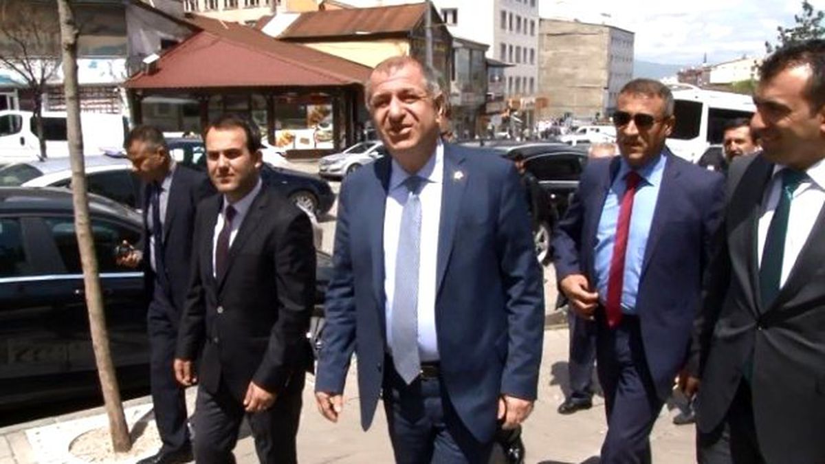 MHP Genel Başkan Adayı Özdağ, Erzurum\'da