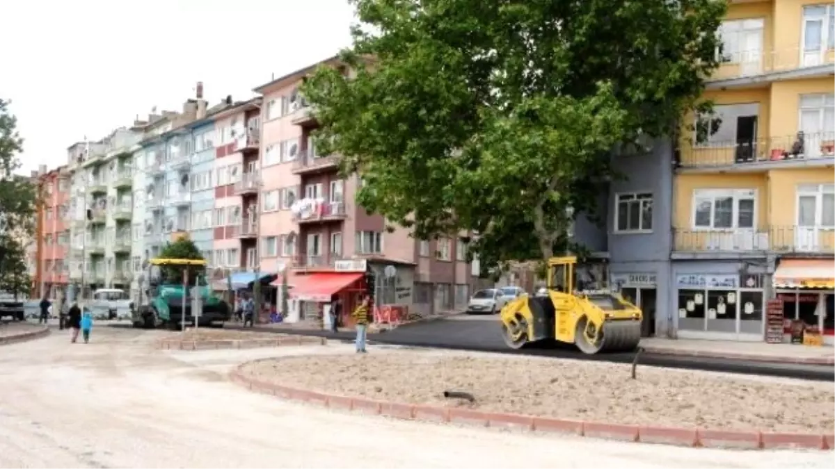 Niğde\'de Süleyman Fethi Caddesi Baştan Sona Yenileniyor