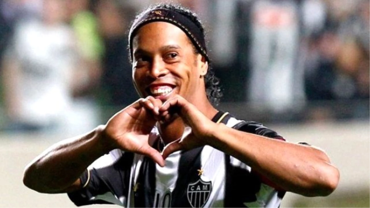 Ronaldinho Transferi İçin Bugün Basın Toplantısı Düzenlenecek