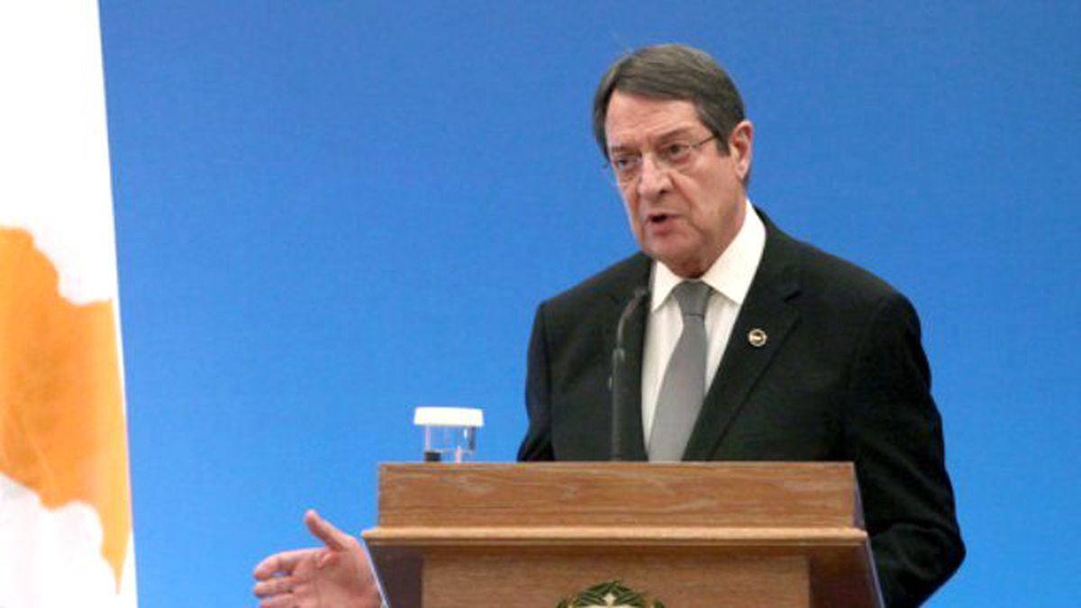 Rum Lider Anastasiadis Dolmabahçe'deki Yemeğe Katılmadı