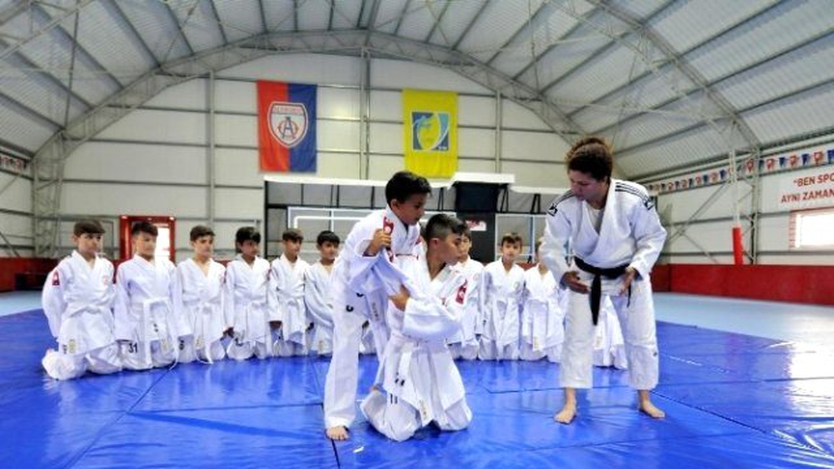 Altınordu\'da Futbolcular Judoyla Eğitiliyor