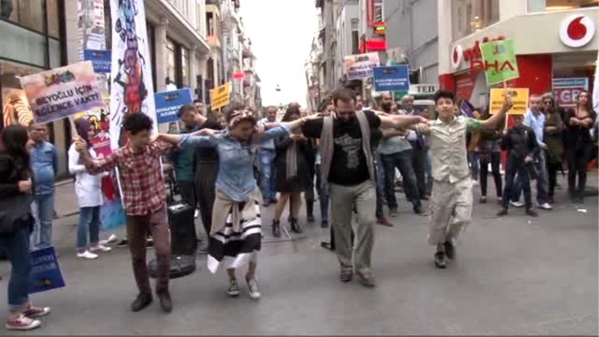 Beyoğlufest Sokak Danslarıyla Açıldı...
